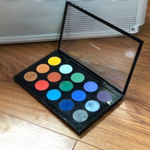 Mac Cosmetics- Custom Palette Eyeshadows X 15